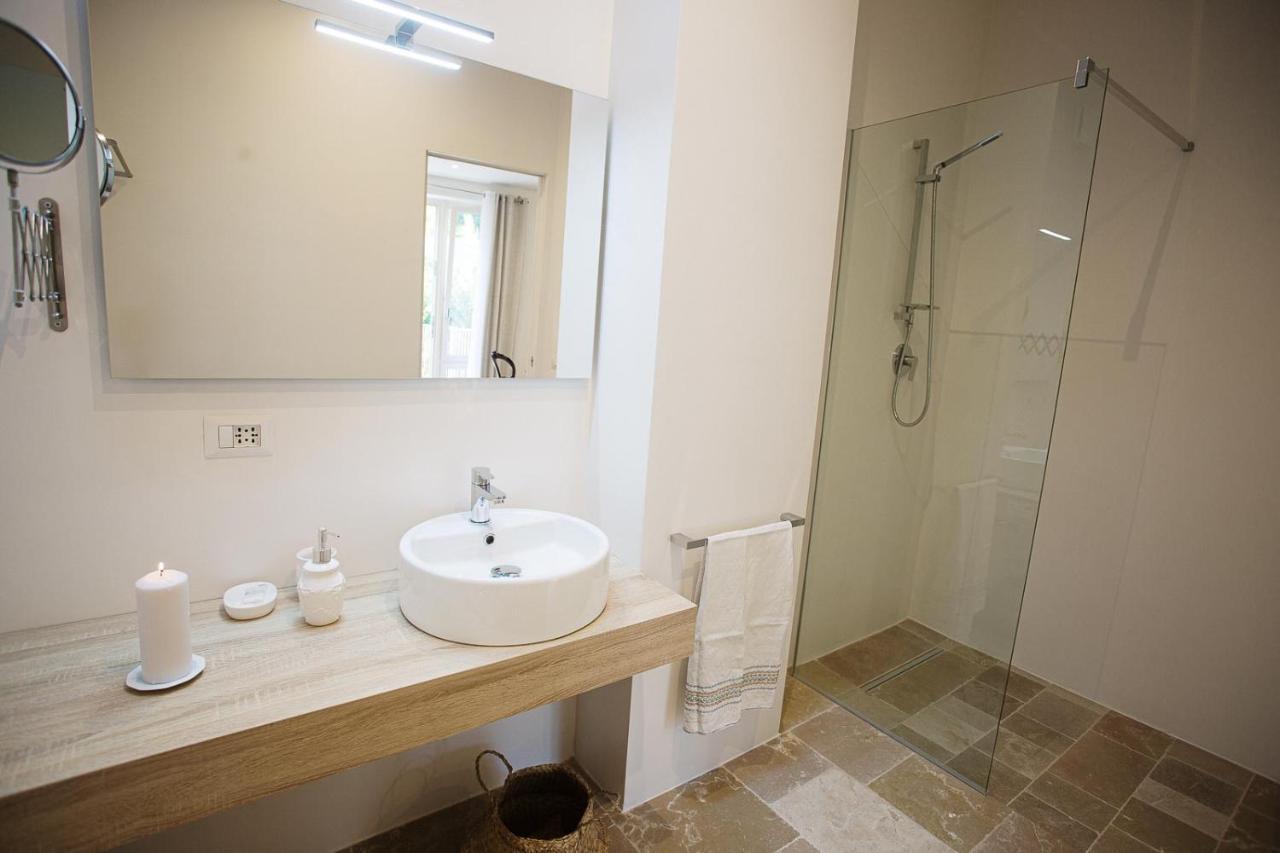 Villa Rosa Resort Конверсано Екстериор снимка