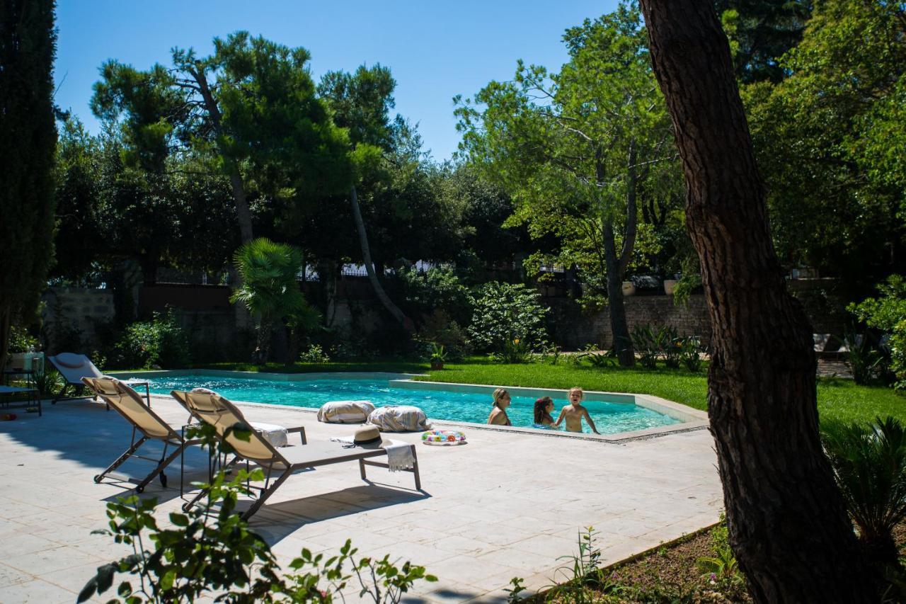 Villa Rosa Resort Конверсано Екстериор снимка
